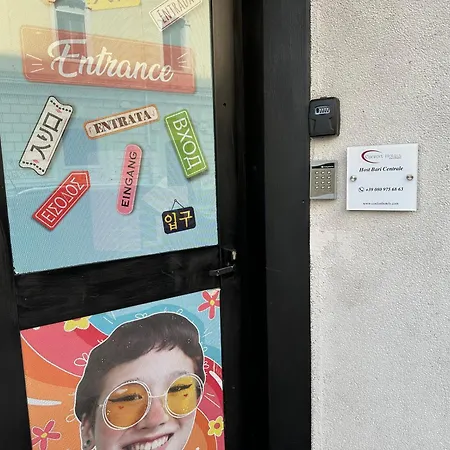 ホステル Cconforthotels Host バーリ