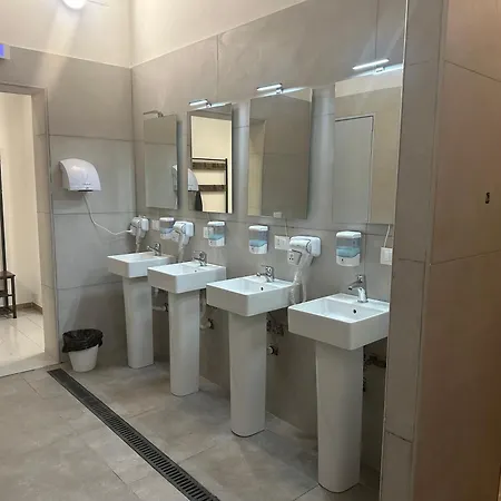 Hostel Cconforthotels Host Bari