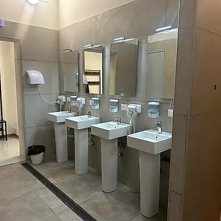 Cconforthotels Host