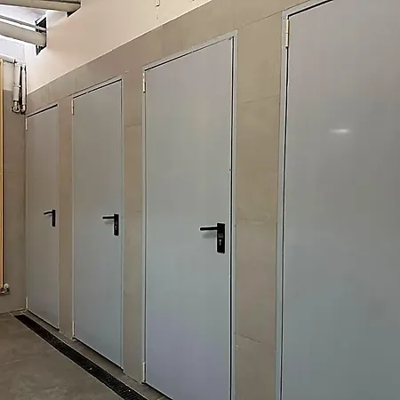 Cconforthotels Host Hostel Bari