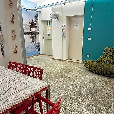 Auberge de jeunesse Cconforthotels Host *