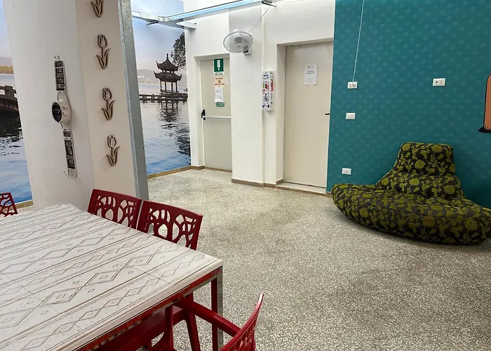 Cconforthotels Host בארי