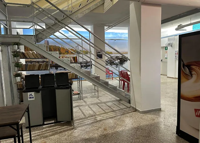 אכסניה Cconforthotels Host