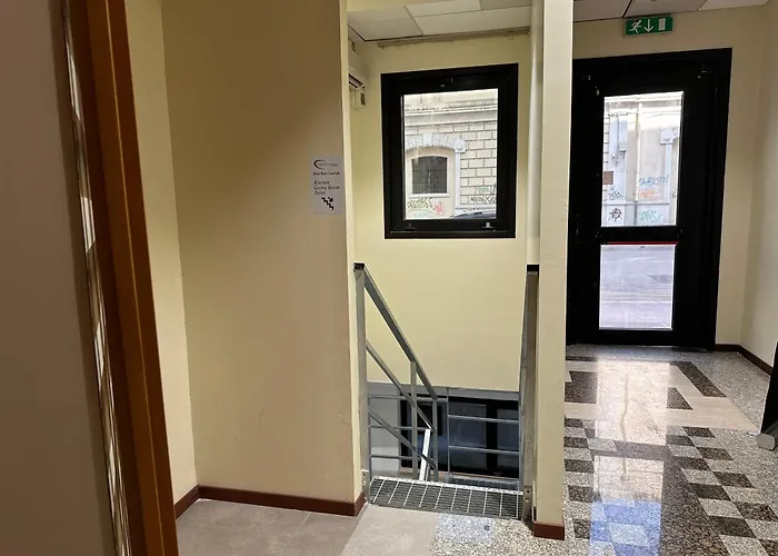 Cconforthotels Host אכסניה בארי