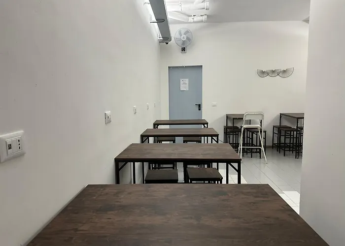 Cconforthotels Host *